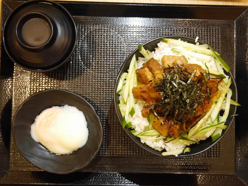 份量飯量放好放滿的季丼屋*公館美食*平價*學生帶路