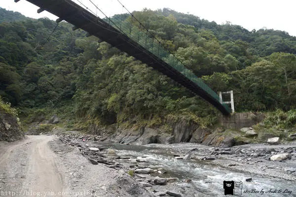 【南投。仁愛】野溪溫泉。精英溫泉。塔羅灣溪。情人吊橋