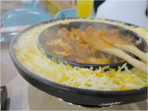 [南崁菜鳥覓食記]OMAYA春川炒雞 媽呀!超牽絲起司乳溝鍋&超爆炸棉花糖泡泡