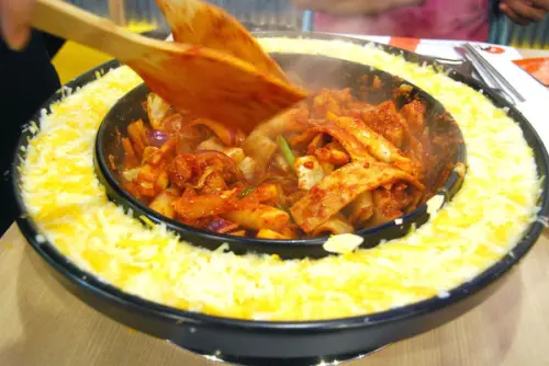 【桃園美食】OMAYA春川炒雞-桃園南崁店 李光洙愛情(雙倍起司) 棉花糖泡泡飲 韓式料理起司年糕