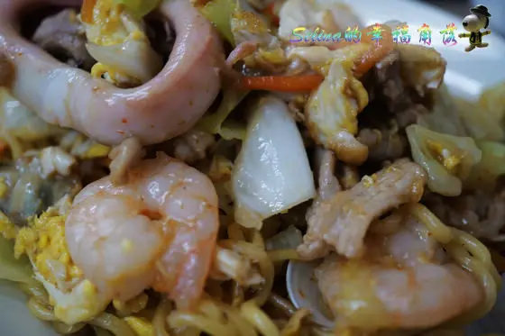 高雄•雄工附近校園美食【汎芝家 異國料理簡餐】超豐盛CP值高の幸福手作料理