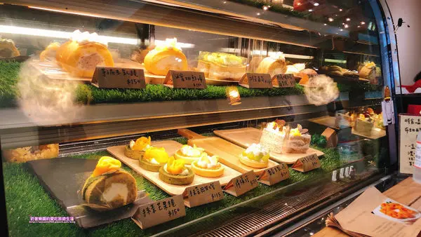 [台北中山區]巷弄中的手作蛋糕店～填一點-甜點工作室（內附菜單）店貓等你來玩