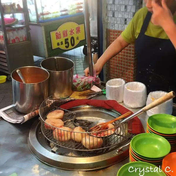 【基隆美食推薦】孝三路肉圓 味道不錯 肉圓皮真的好Q彈的人氣肉圓