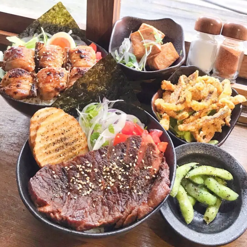 經濟實惠！ 平價又份量大的日式料理 | 直火人燒肉丼飯 ● 台北中正美食