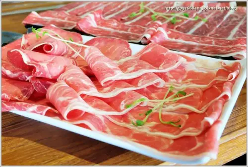 【台北】捷運中山站/中山站火鍋//安格斯牛/低脂沙朗牛/羊培根/限量供應258商業午餐「358精緻涮涮鍋」