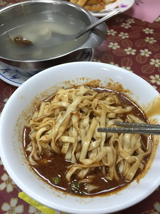 [宜蘭x頭城]麻醬麵蛤蠣湯。頭城省道排隊美食