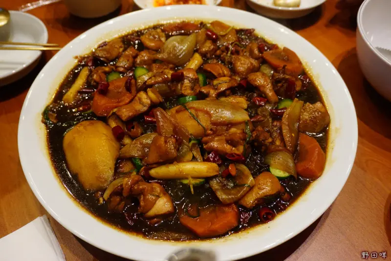 【高雄】☀韓國第一品牌 鳳雛찜닭☀不用搭飛機到韓國就可以品嘗到的鳳雛燉雞！超Q彈粉條．醬汁好香好入味~