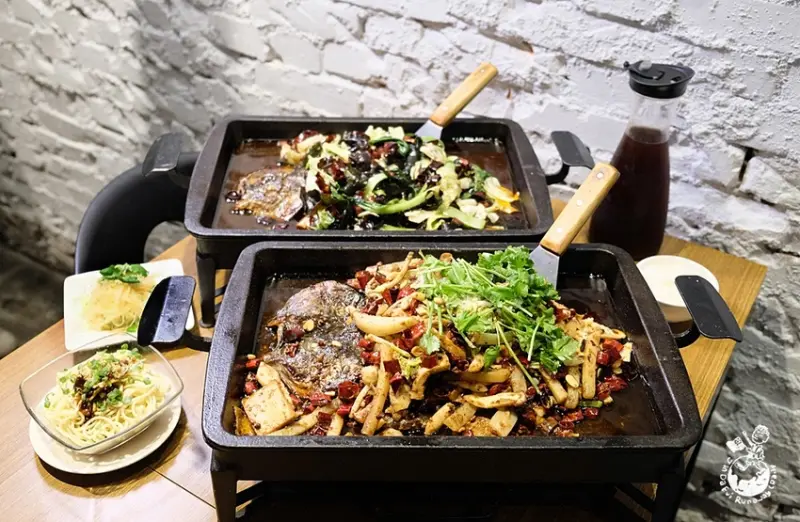 城裡城外巫山烤魚：活魚現殺現烤的道地四川烤魚，台中烤魚料理首推薦！ - 金大佛的奪門而出家網誌