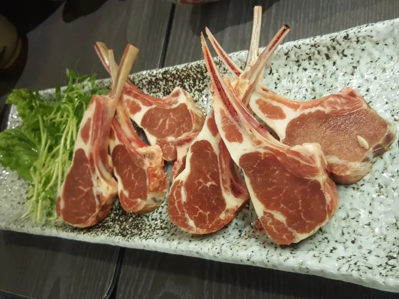 【食-新竹竹北】邑之棧 鍋物_壽司★鍋物竟出現紐西蘭戰斧羊小排