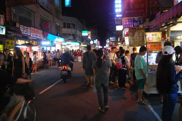 【中壢美食】中原夜市 幸福圓鬆餅屋 墨西哥雞腿排/起司蔬菜 邊走邊吃の小確幸