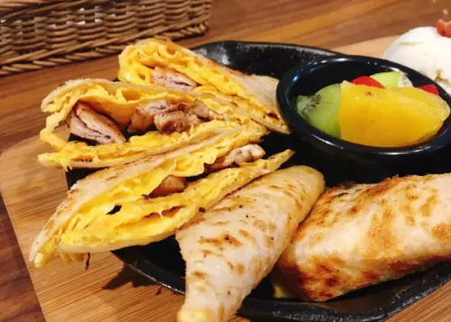 【板橋】喜悅早餐坊｜好吃鐵鍋蛋餅×創意饅頭料理