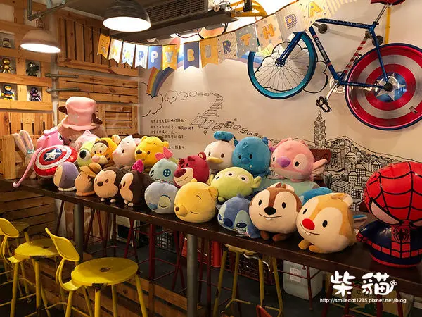 【台北】娃娃多到滿出來的美式貨櫃早午餐:::柴貓IN【Tank Q】