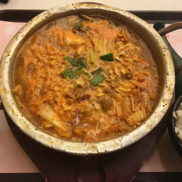 [台北松山區食記] 深藏在京華城美食街的江原道韓式料理*血拚完/看電影的最佳美食