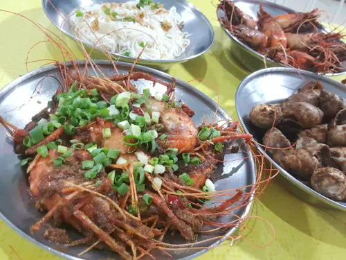 【食-新竹竹北】紅燈籠活蝦♥CP值超高的泰國活蝦料理♡從路邊攤車賣至店面