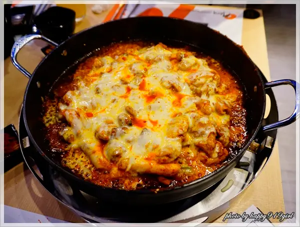 [台中沙鹿]罪惡感破表 起司滿滿的春川辣炒雞排★OMAYA麻藥瘋雞