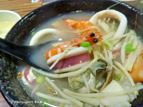 道地台南味【伍塊厝＿幸福海鮮粥品專賣】：台北大安區巷弄美食