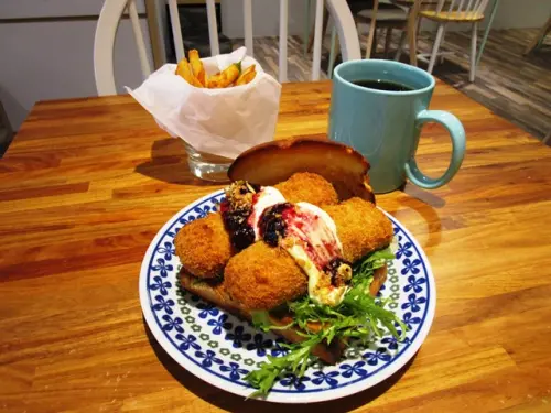 【板橋新埔站】創新十足的三明治~稜角室