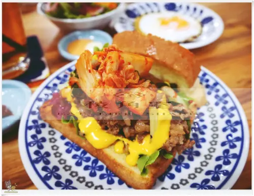 ◊ 轉角遇見 清新 zakka 風 Brunch 充當一下午文青大嬸 ➩ 稜角室 EAT ● LIFE ● SHARE 板橋 Café 