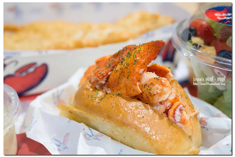 【台北信義區】不用飛出國就能品嚐滿滿蝦肉的加拿大龍蝦堡/北海道松葉蟹腳堡/英式炸魚/新光三越A11．Captain Lobster