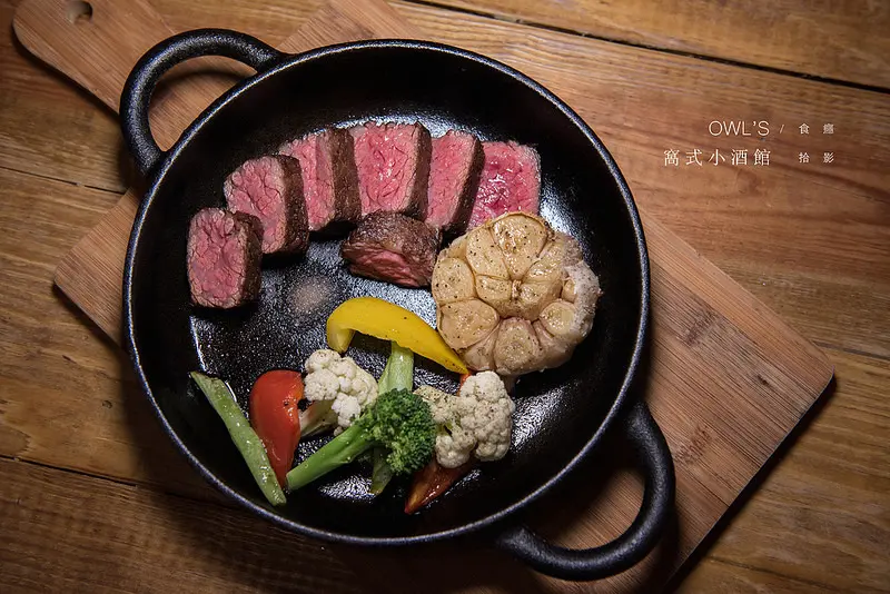 [食癮-西式]OWLS窩式小酒館｜隱藏在東區巷弄裡的貓頭鷹酒館，約會聚餐好去處｜台北市大安區｜忠孝復興站