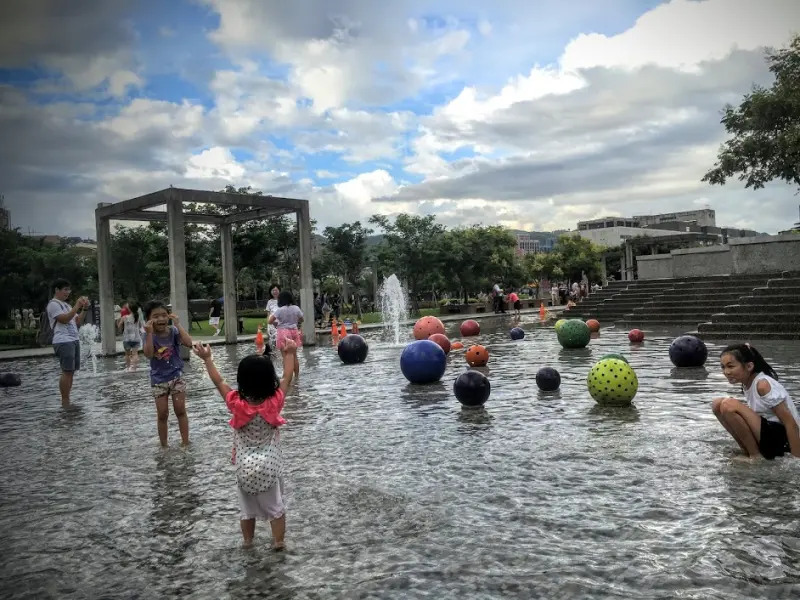 [新北x鶯歌]鶯歌陶博館戲水➕137巷食堂晚餐。親子半日遊鶯歌