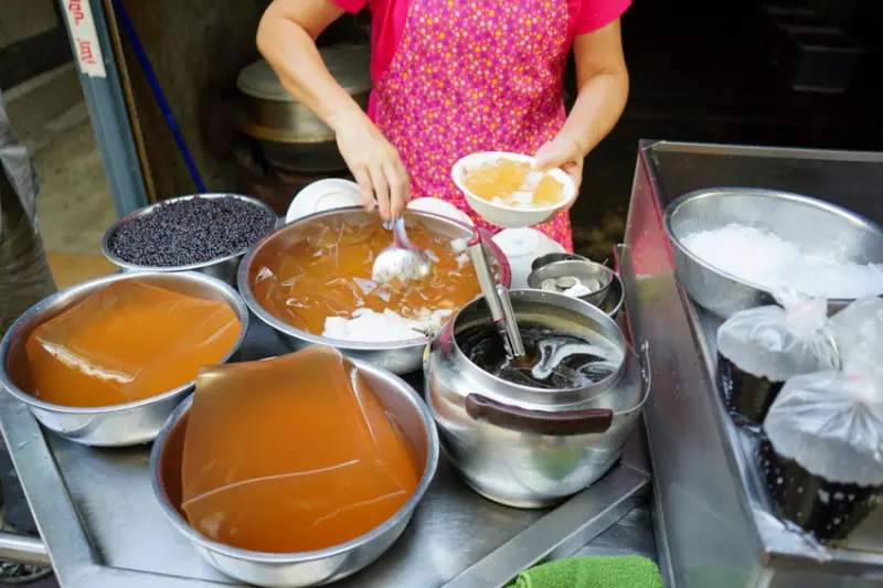 台南｜宮後街無名愛玉冰 早鳥限定立吞甜點．古早味粉圓愛玉冰 - 奇奇一起玩樂趣