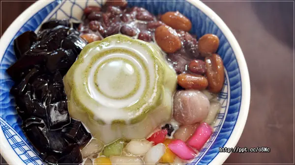 【和風手工豆腐酪】愛玩客強力推薦～來大溪老街不能錯過的，抹茶豆腐酪／黑芝麻豆府酪／杏仁豆腐酪／原味豆腐酪，消暑的好甜點