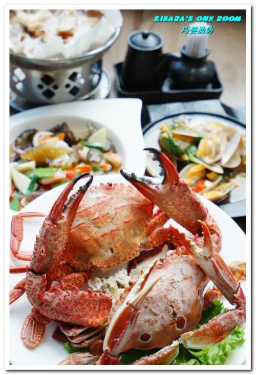 萬里蟹美食．龜吼漁港新進優質親切現撈海鮮店家──巧晏漁坊．下        
      