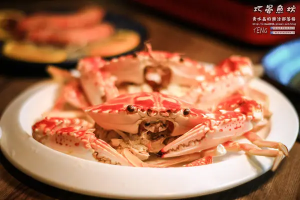 巧晏漁坊｜新北市萬里區“龜吼漁港螃蟹季”每日在地現撈推薦；新鮮看的到、價格透明化，吃萬里蟹的首選。