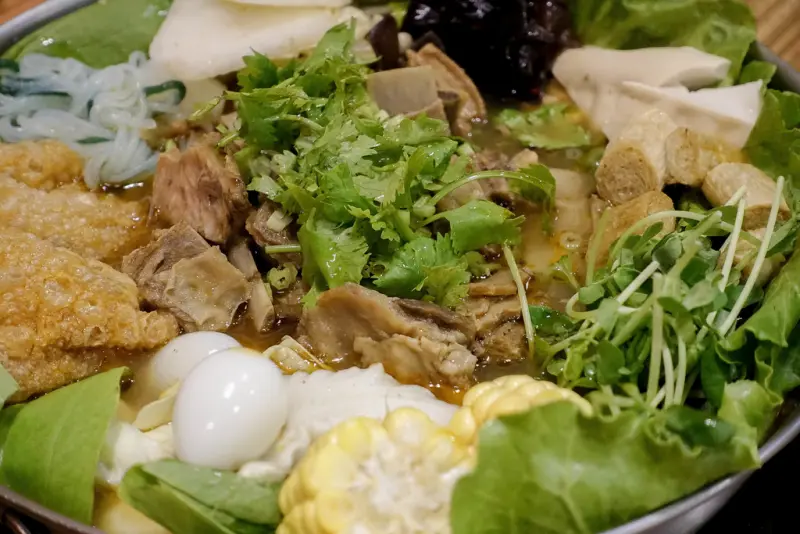 山羊城X魔王 台北松山區  來喝一碗溫補羊肉湯 松山區健康店山羊城全羊館紅燒羊肉爐 蔬菜羊肉爐 捷運南京三民站 內文有店家資訊與菜單