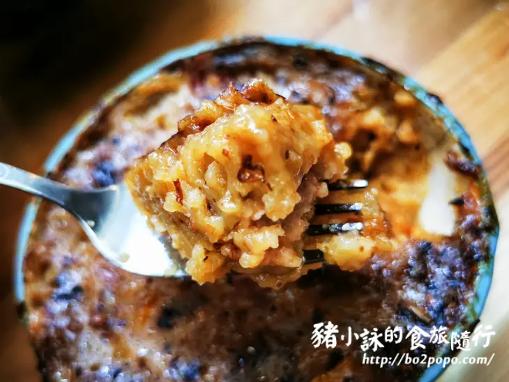 台南。麻豆》南方米造秈稻碗粿。顛覆傳統的香草跟麻辣碗粿