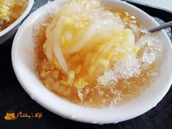 【屏東美食】人氣清涼消暑聖品《正黃家綠豆蒜》車城福安宮旁傳統粉條冰/綠豆冰