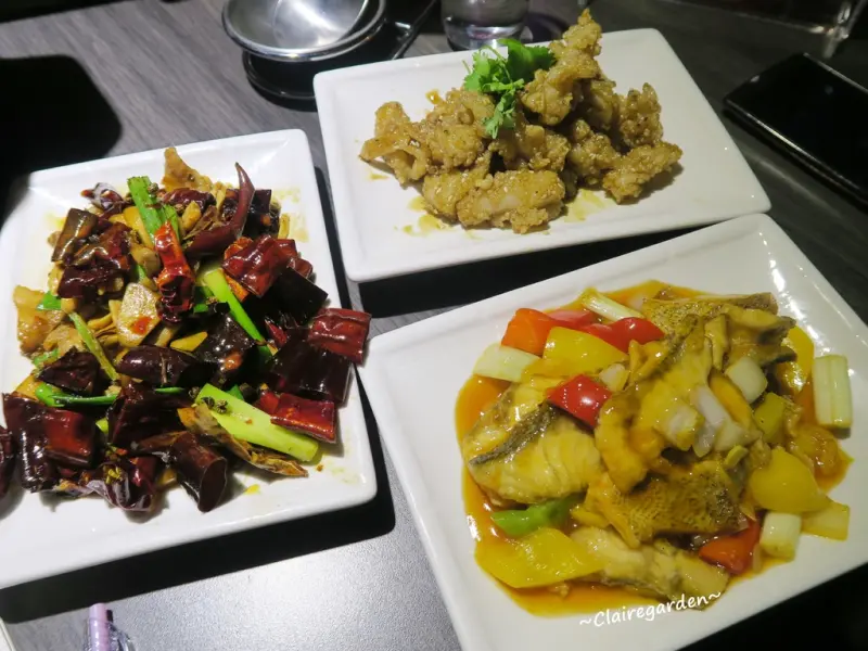 [愛評體驗團]台北 捷運公館站 鼎太極麻辣火鍋(原:逗鼎頂級麻辣火鍋) 超大雙人肉盤&熱炒也意外好吃