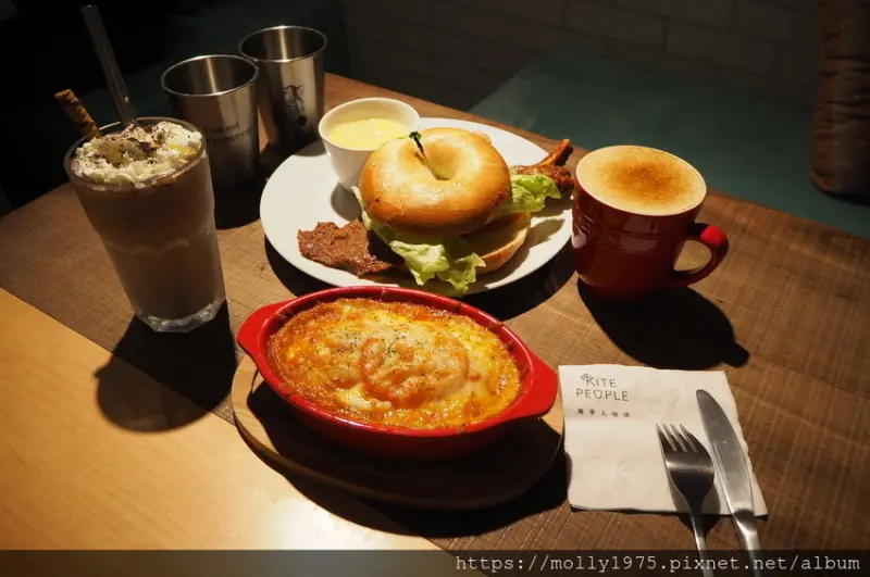 【文山區】風箏人咖啡 Kite People Cafe/親子友善餐廳/角落式遊戲區