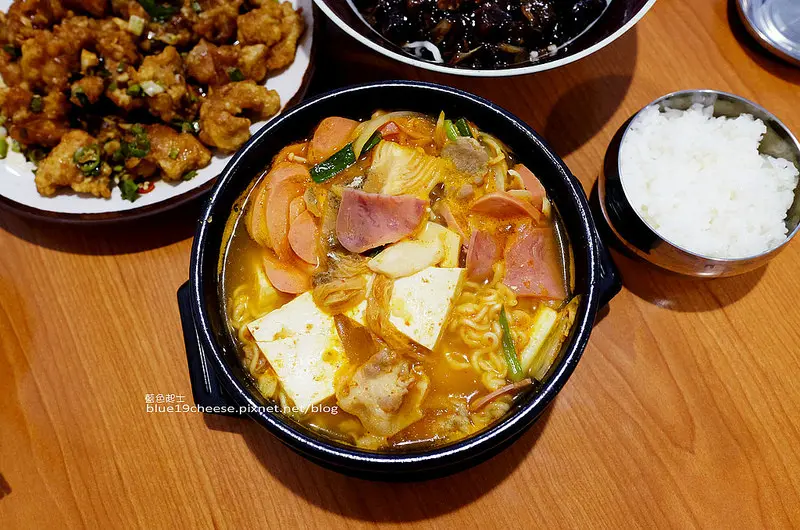 【台中南屯】金美子純正韓式料理-銅盤烤肉.年糕煎餅.麵類冬粉類.炸雞.套餐類.朋友聚餐上班族午餐選擇