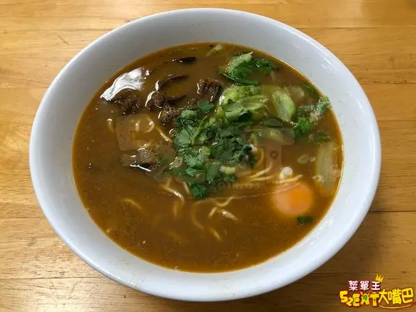 台中南屯美食牛肉麵》湖北徐家牛肉麵水餃館菜單價位大公開！隱藏在巷弄中的行家必吃牛肉麵~台中黎明路河南路必吃美食小吃餐廳推薦。