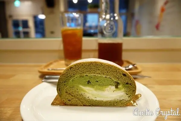 【台北美食推薦】Piccolo Angolo 角落咖啡 檸檬磅蛋糕 抹茶生乳捲都好吃 連甜點都很棒的悠閒咖啡廳推薦！(松江路 中山區 下午茶) 