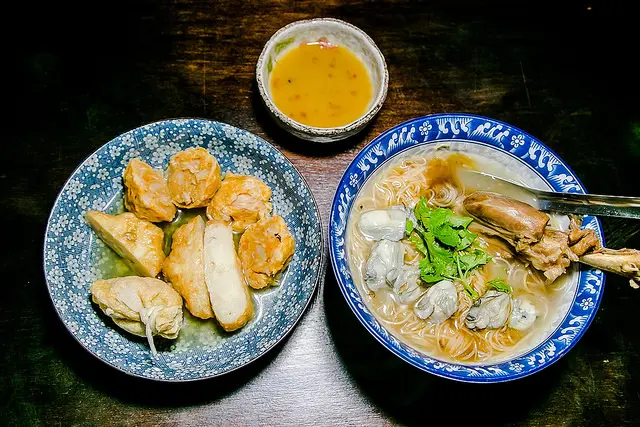 【宜蘭旅遊-礁溪美食】盛滿號 蚵仔麵線.關東煮.烤物