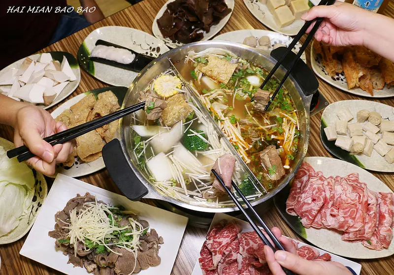 中永和羊肉爐『山羊城 全羊館羊肉爐 中和莒光店』紅燒羊/蔬菜羊/麻辣鍋/鴛鴦鍋/外帶/完整菜單價位(捷運府中站)