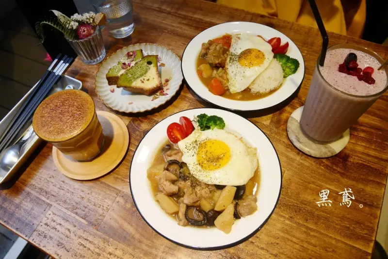 【台北大安】黑鳶 | 花疫室二店，被迷人乾燥花包圍的浪漫咖啡廳。科技大樓站