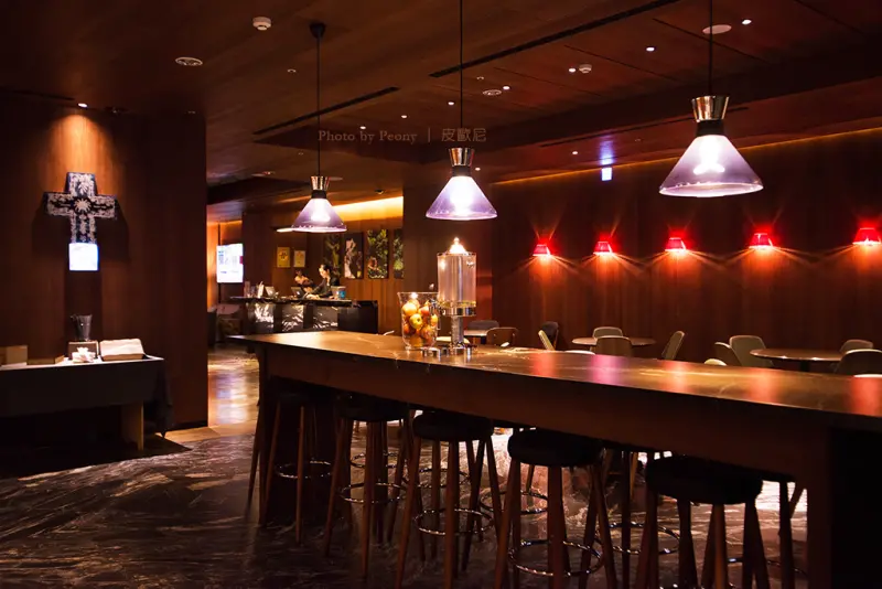 台中潮牌旅店【薆悅酒店 inhouse hotel】夏木漱石霸氣呈現  融入台灣原生植物之美~夜店教父帶您享受視覺震撼力!!!