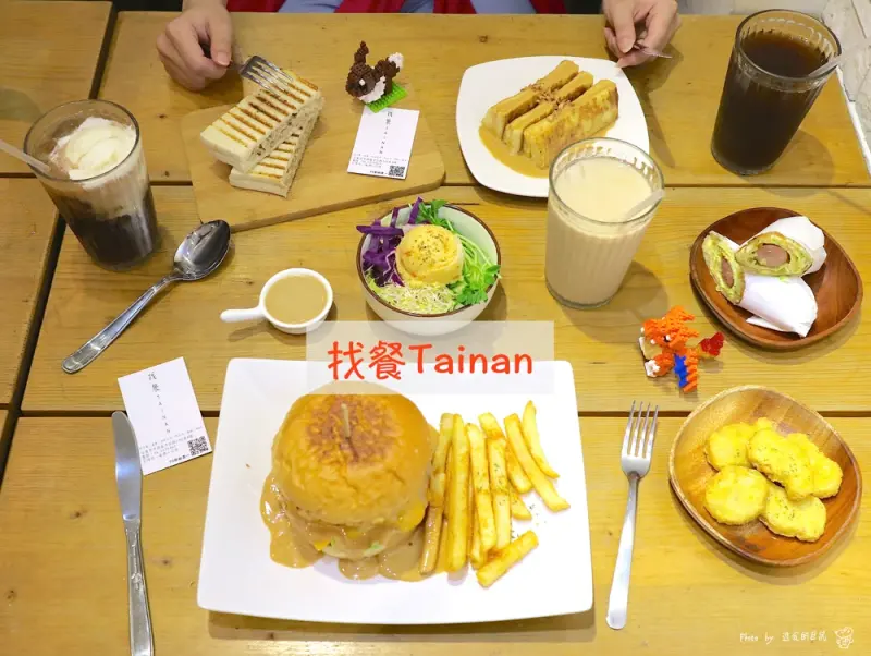 找餐Tainan：來台南鍋牛巷尋“找”美味的早午“餐”！｜台南中西區早午餐推薦 - 進食的巨鼠