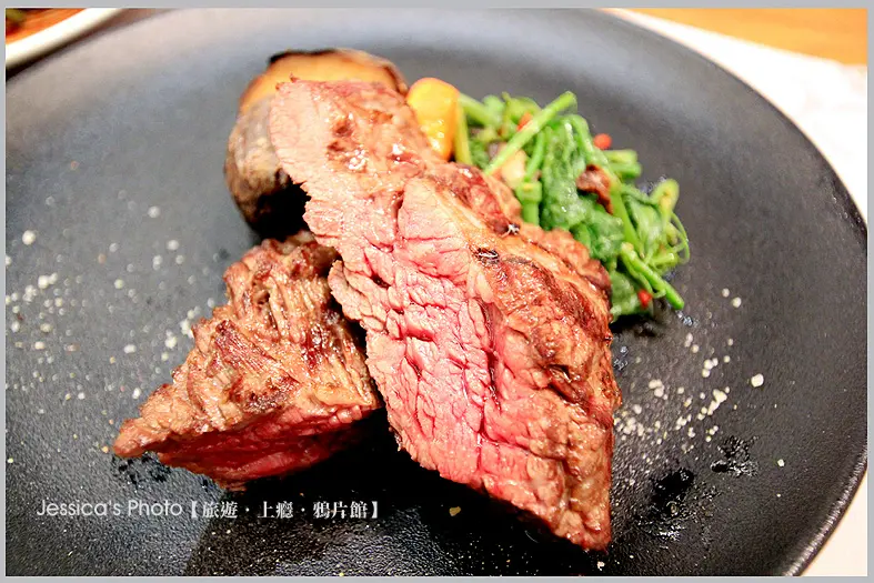 台北●朵頤排餐館(京站店)●10月新開幕/饗食天堂集團/肉食天堂/京站牛排/美國特選級厚切牛小排/結球茴香慢烤化皮豬/有菜單/高CP值/台北車站美食