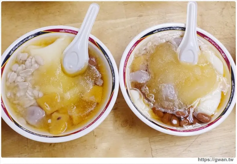  藏身公有市場內，大碗30元、平價美味的超人氣豆花
