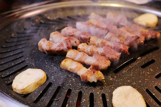 【台北美食】首爾花漾豬（서울꽃돼지）-『士林站』韓式燒烤推薦