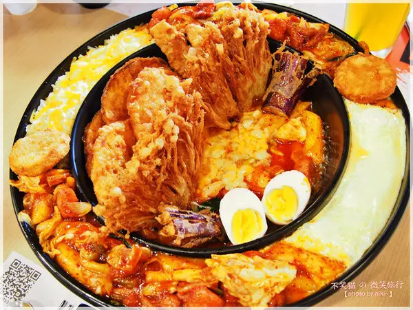 【高雄_新興】起司年糕鍋+辣炒雞，最後補上炒飯的一鍋三吃_OMAYA春川炒雞(高雄七賢店)