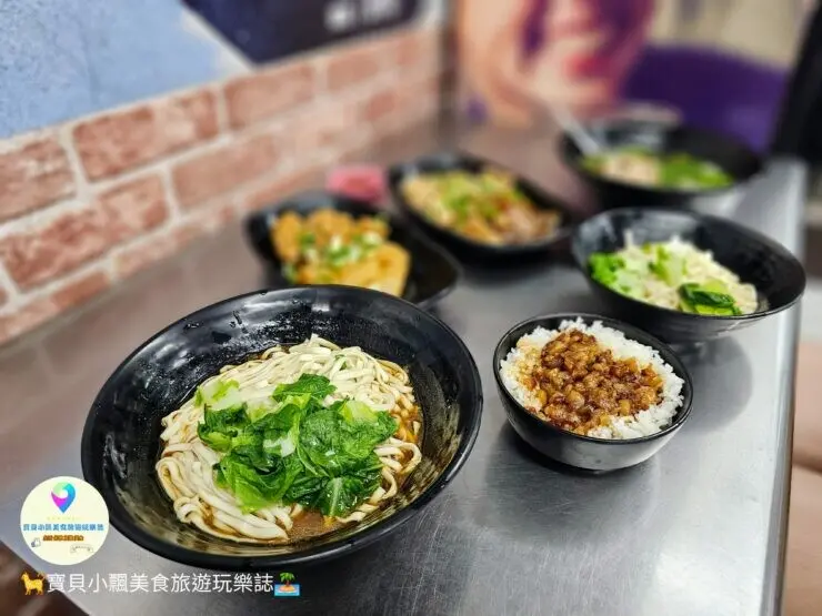 台北市松山區[食]台北 東引小吃店 營業至深夜四點 滷味小菜 麵食 魯肉飯 台北宵夜好選擇 TWQR支付也OK