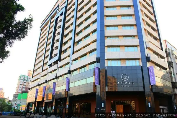 台中<愛麗絲國際大飯店>房間主題特色/健身房/豐富的早餐/商務房,應有盡有,讓人像回到家的感覺