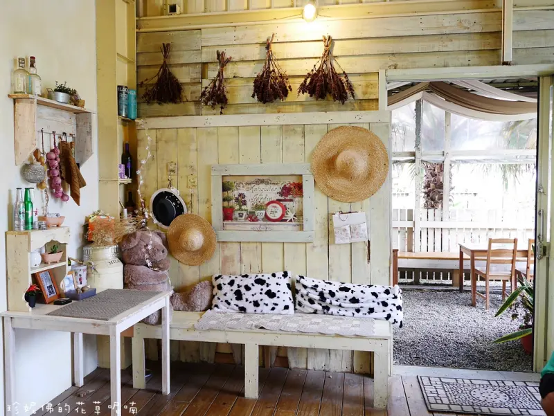 【苗栗-通霄鎮】鄉村雜貨風的寵物餐廳「幸福農場」，有大草地可以讓狗狗奔跑玩耍