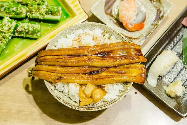 【廣宣】【唭哩岸站美食】海の櫥 丼飯.握壽司.海鮮燒烤